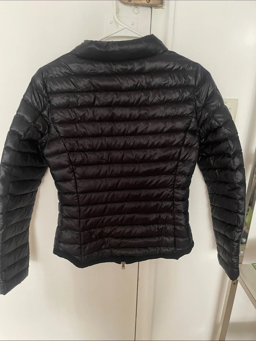 Moncler Lochet Giubbotto Down Jacket
Longue Saison Women's Jacket - Picture 4 of 7